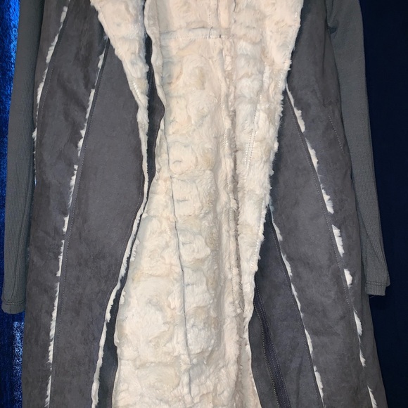 Altar’d State Sweater/Coat - Picture 4 of 5